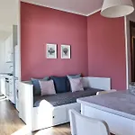 Varennahouse Lory * Βαρένα