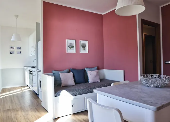 Varennahouse Lory * Varenna